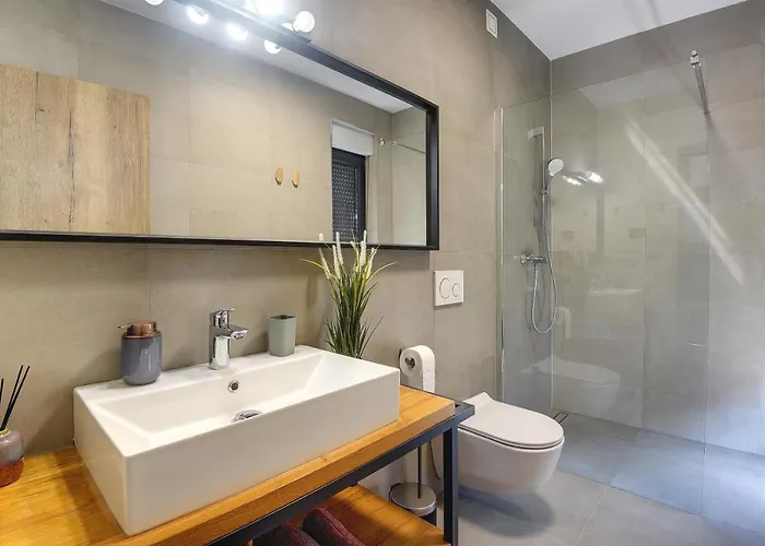 빌라 Monte Grosso 2 With Padel Court 풀라