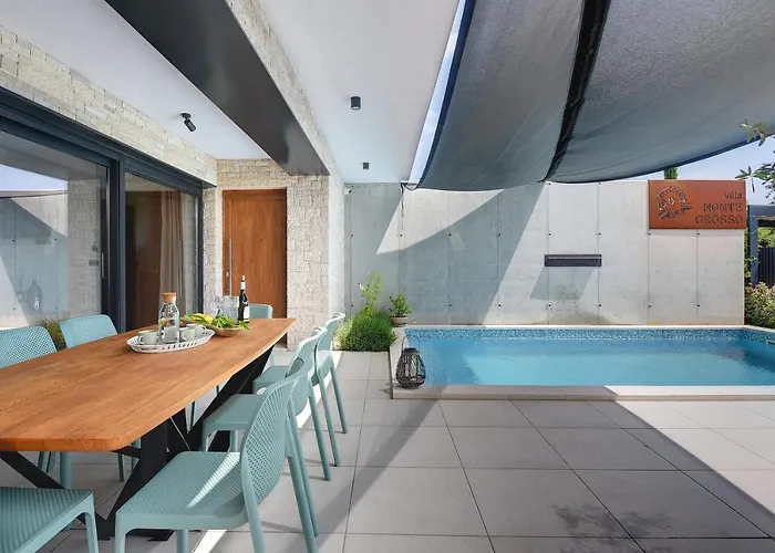 Monte Grosso 2 With Padel Court 풀라